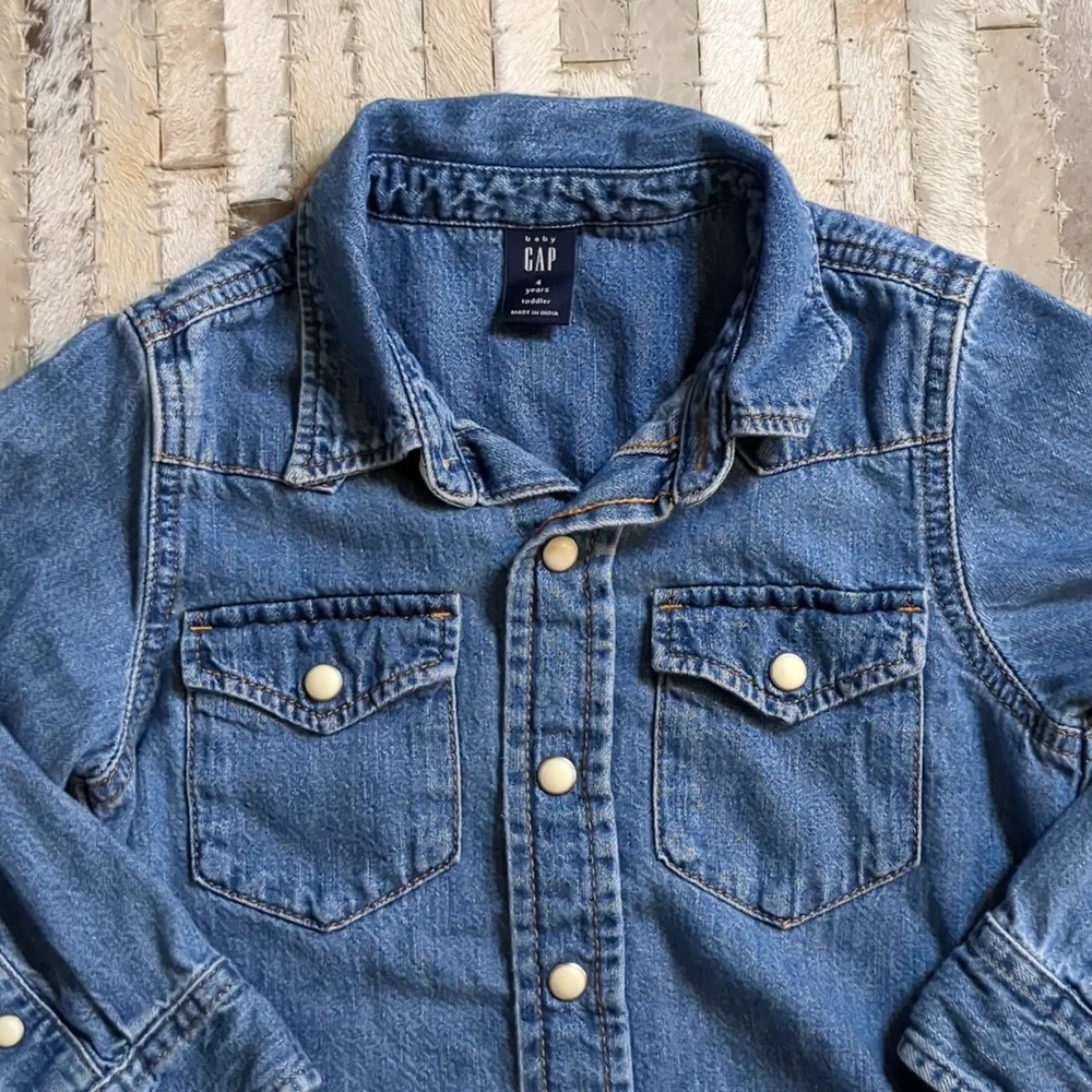 Baby GAP Denim Button Down Long-Sleeve Shirt‎